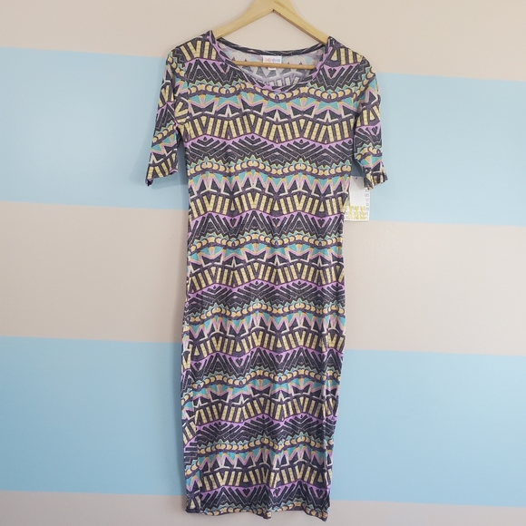 15. NWT LuLaRoe Julia Dress - Picture 5 of 7